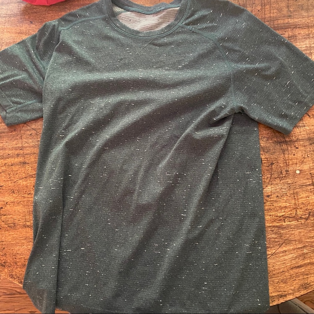 Men’s lululemon metal-tech vent t-shirt